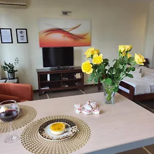 https://city-view-studio-chmielna.warsawhotelspoland.com