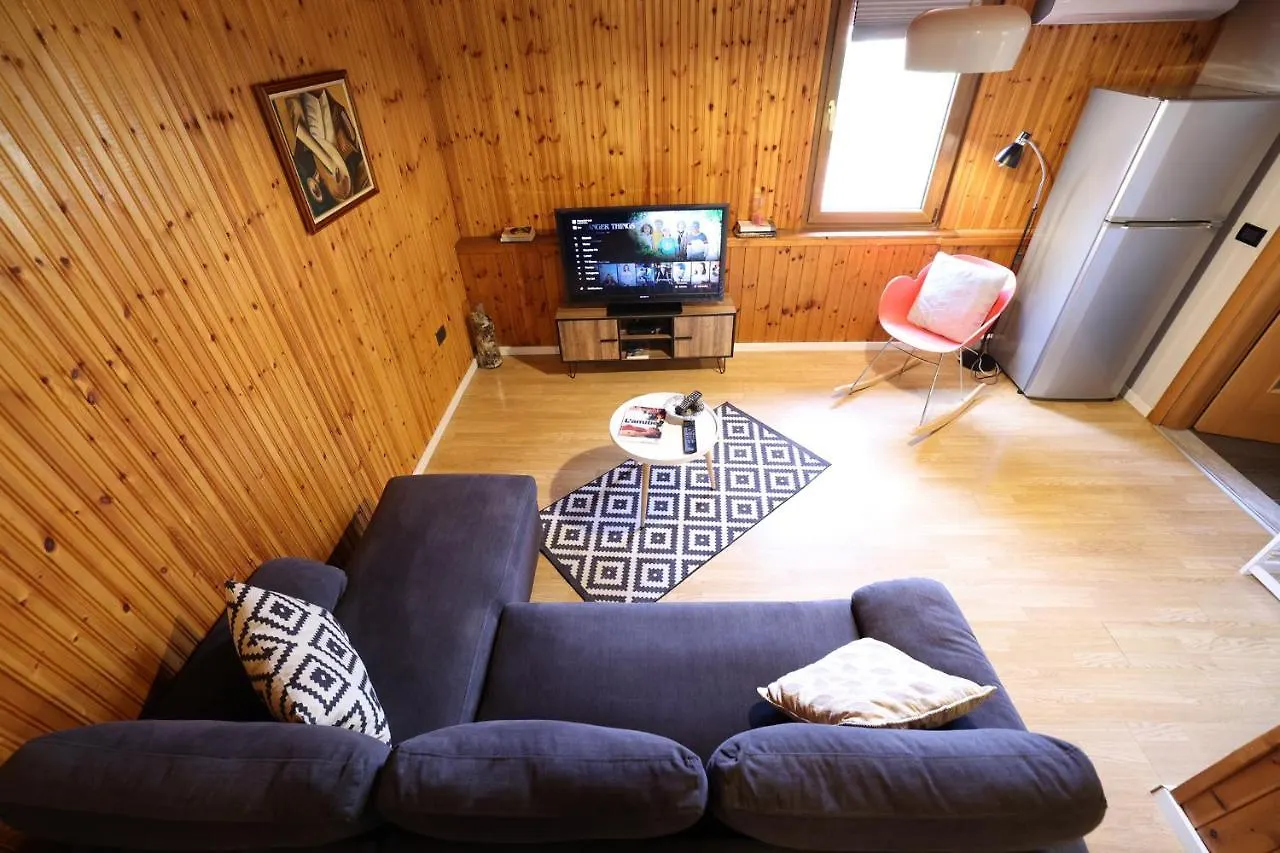 Tirana Experience BnB Apartamento