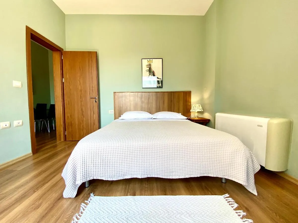 Tirana Experience BnB Apartamento