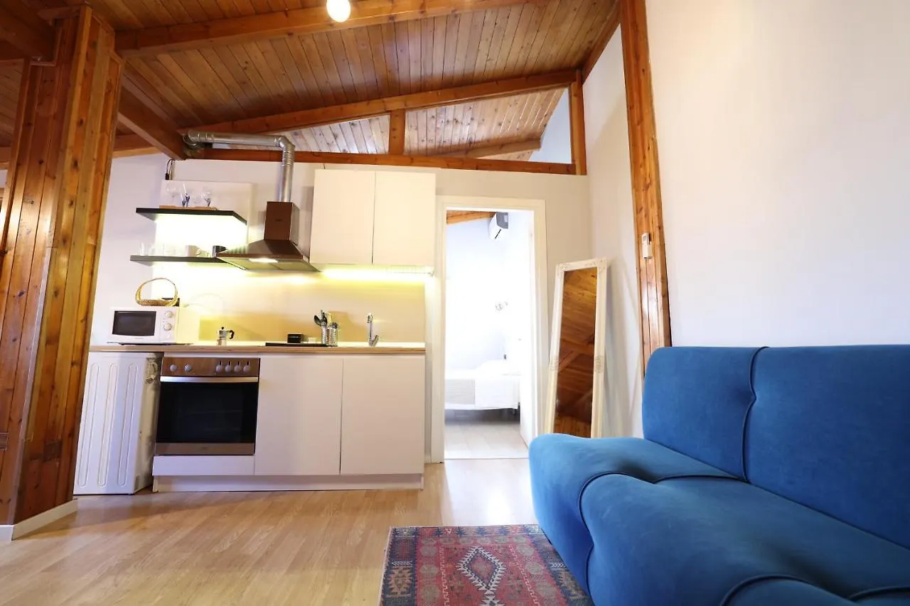 Apartamento Tirana Experience BnB Albania